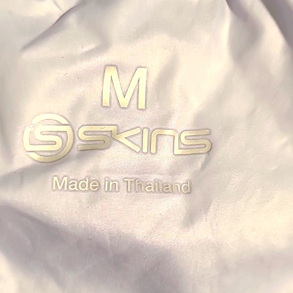 Skins Women's Plus System Run Shorts Size M, NWT!! - Picture 10 of 11